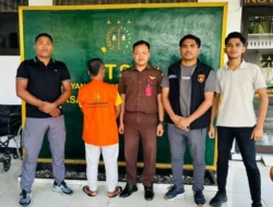 Polisi Limpahkan Tersangka Kasus Percobaan Penyelundupan WNA Uganda ke Kejari Rote Ndao