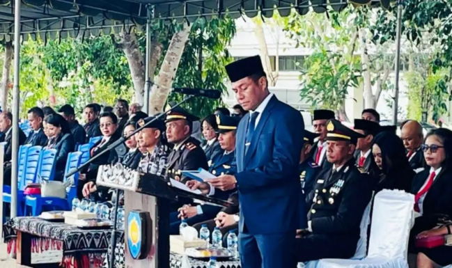 Bupati Rote Ndao Baca Sambutan